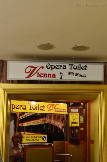 Austria, Wiedeń, toaleta z muzyką operową