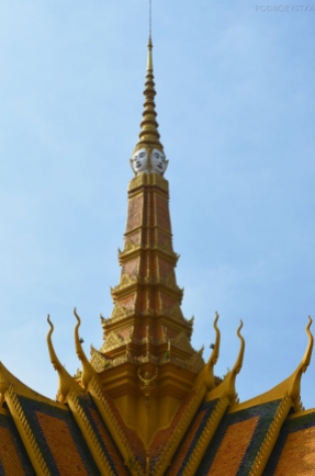 Kambodża, Phnom Penh, kompleks Pałacu Królewskiego, Budda na 4 strony świata