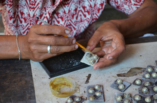 Indonezja, wyspa Bali, manufaktura biżuterii ze srebra