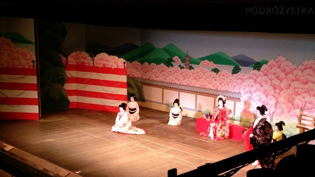 Japonia, Kyoto, Ponto-cho Kaburen-jo Theatre, odsłona pierwsza przedstawienia